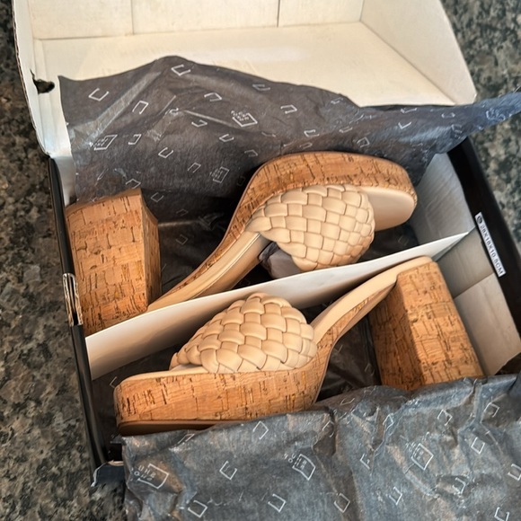 ShuShop Women's Tan Woven Cork Platform Heels NWT 9 - Picture 14 of 14